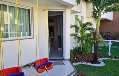 Imagem: A casa possui 4 Dormitórios, 4 Banheiros, 2 Vagas na garagem