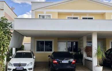 Imagem: A casa em condomínio possui 3 Dormitórios, 3 Banheiros, 2