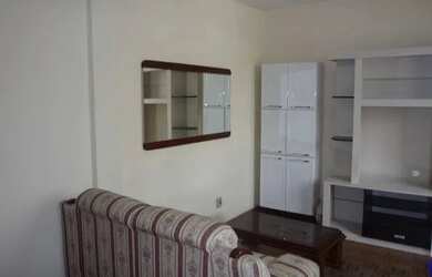 Imagem: A casa possui 2 Dormitórios, 1 Banheiro, 1 Vaga na garagem