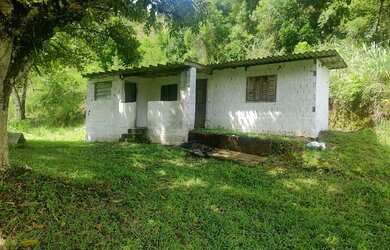 Imagem: A chácara possui 97.000m² de Área e está localizado em