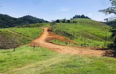 Imagem: O terreno possui 500m² de Área e está localizado em Centro