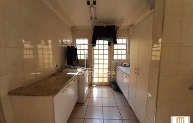 Imagem 4: Casa sobrado na rua 3 dormitórios/suite, cozinha planejada