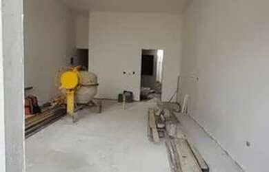 Imagem: A casa possui 2 Dormitórios, 2 Banheiros, 2 Vagas na garagem