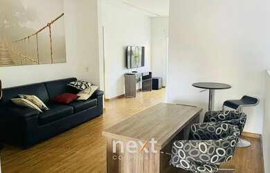 Imagem: A casa possui 4 Dormitórios, 4 Banheiros, 3 Vagas na garagem