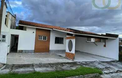 Imagem: A casa em condomínio possui 3 Dormitórios, 2 Banheiros, 3