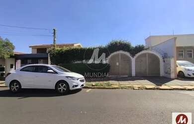 Imagem: O depósito possui 5 Vagas na garagem e 250m² de Área e está