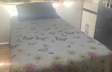 Imagem: O quarto possui Imóvel mobiliado e está localizado em Pina