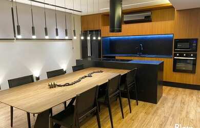 Imagem: O apartamento possui 2 Dormitórios, 2 Banheiros, 2 Vagas na