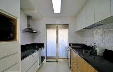 Imagem: O apartamento possui 3 Dormitórios, 4 Banheiros, 4 Vagas na