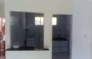 Imagem: O apartamento possui 2 Dormitórios, 1 Banheiro e está localizado