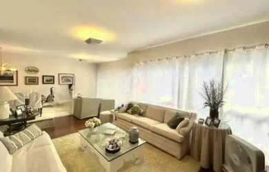 Imagem 2: Alto Luxo no Leblon 4 Quartos, 2 Suítes e 2 Vagas na Rua Sambaíba