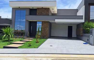 Imagem: A casa em condomínio possui 3 Dormitórios, 4 Banheiros, 4