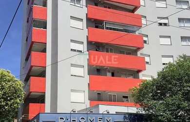 Imagem: O apartamento possui 1 Dormitório, 1 Banheiro, 1 Vaga na garagem