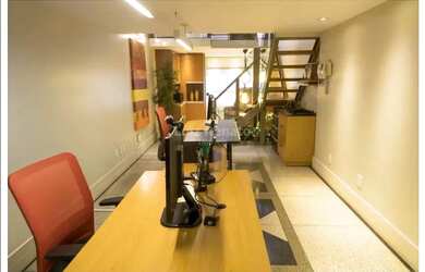 Imagem: O depósito possui 82m² de Área e está localizado em Barro