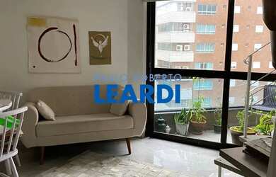 Imagem: O apartamento possui 1 Dormitório, 1 Banheiro, 1 Vaga na garagem