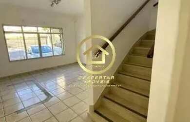 Imagem: O depósito possui 5 Vagas na garagem, 195m² de Área e está