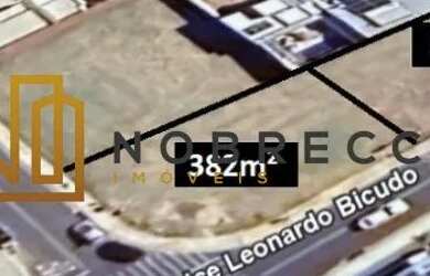 Imagem: O terreno possui 383m² de Área e está localizado em Jardim
