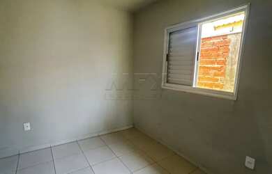 Imagem 10: Casa para venda com 2 dormitórios e 2 vagas de garagem no Residencial...