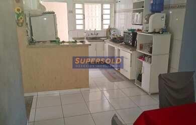 Imagem 4: Casa Térrea à Venda - Com Piscina Aquecida - com 195,43m² - 04 Dormitórios/ Quartos Sendo