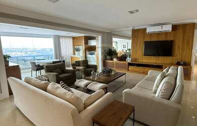 Imagem: O apartamento possui 3 Dormitórios, 3 Banheiros, 4 Vagas na