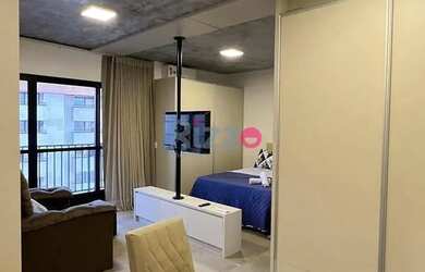 Imagem: O studio possui 1 Dormitório, 1 Banheiro, 1 Vaga na garagem