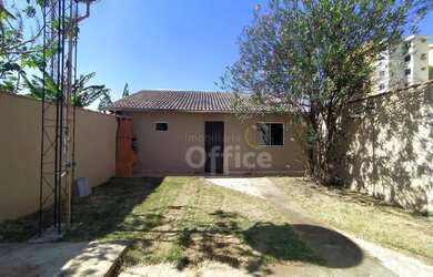 Imagem: A casa possui 1 Dormitório, 1 Banheiro e 50m² de Área e está