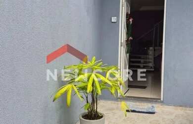 Imagem: A casa possui 3 Dormitórios, 3 Banheiros, 2 Vagas na garagem