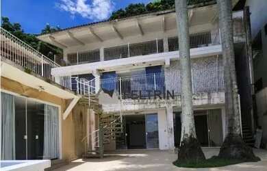 Imagem: A casa em condomínio possui 3 Dormitórios, 5 Banheiros, 4