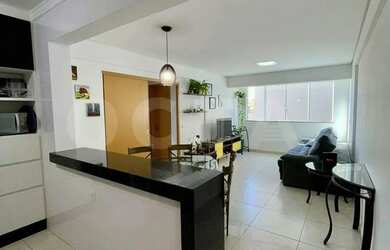 Imagem: O apartamento possui 2 Dormitórios, 2 Banheiros e 68m² de