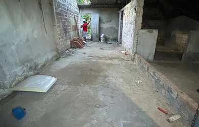 Imagem: A casa possui 2 Dormitórios, 1 Banheiro e está localizado