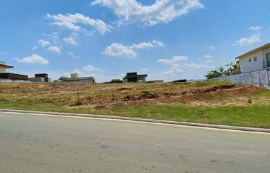 Imagem 1: Lote no condomínio do Lago