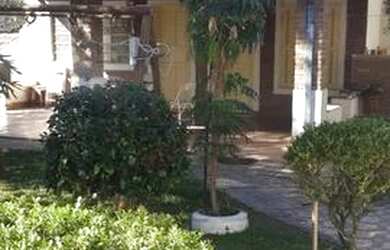 Imagem: A casa possui 3 Dormitórios, 2 Banheiros, 1 Vaga na garagem