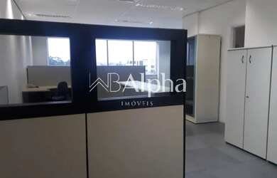 Imagem: O depósito possui 1 Vaga na garagem e 66m² de Área e está