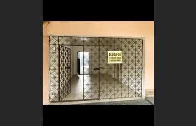 Imagem: A casa possui 3 Dormitórios, 2 Banheiros, 1 Vaga na garagem