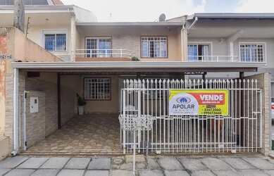 Imagem: A casa possui 2 Dormitórios, 3 Banheiros, 2 Vagas na garagem