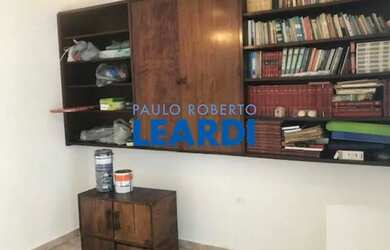 Imagem: A casa possui 2 Dormitórios, 3 Banheiros, 1 Vaga na garagem