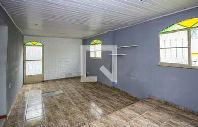 Imagem: A casa possui 2 Dormitórios, 1 Banheiro e 80m² de Área e