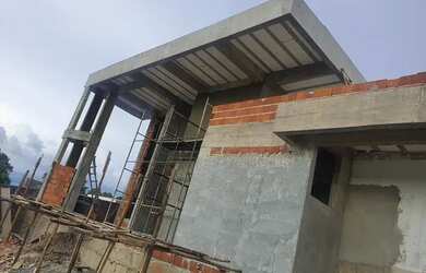 Imagem: A casa em condomínio possui 4 Dormitórios, 5 Banheiros, 4