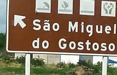 Imagem: A casa possui 1 Dormitório, 1 Vaga na garagem, Imóvel mobiliado