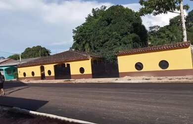 Imagem: A casa possui 2 Dormitórios, 2 Banheiros, 5 Vagas na garagem