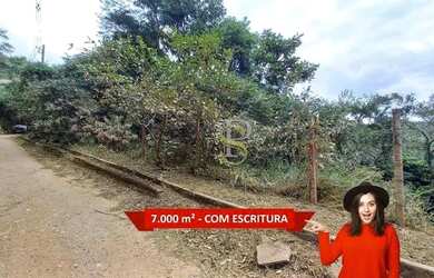 Imagem: O terreno possui 7.000m² de Área e está localizado em Jardim