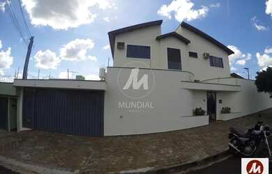 Imagem: O depósito possui 5 Vagas na garagem, 231m² de Área e está