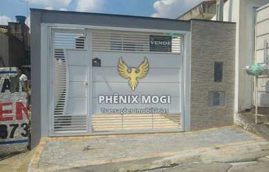 Imagem: A casa possui 2 Dormitórios, 2 Banheiros, 1 Vaga na garagem