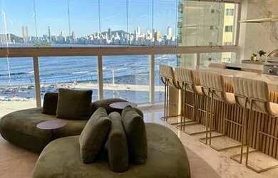 Imagem: O apartamento possui 3 Dormitórios, 4 Banheiros, 3 Vagas na