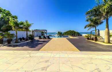 Imagem 9: Casa na praia do Estaleirinho em Balneário Camboriú