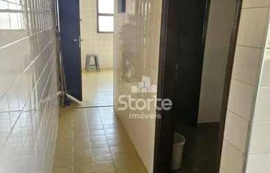 Imagem 8: Apartamento com 3 dormitórios à venda, 117 m² por R$ 400.000 - Martins...