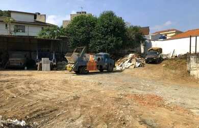 Imagem: O terreno possui 1.100m² de Área e está localizado em Vila