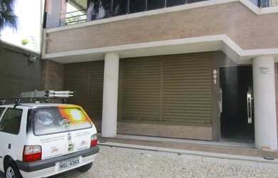 Imagem: O depósito possui 160m² de Área e está localizado em Vicente