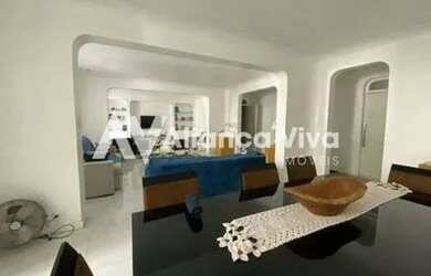 Imagem: O apartamento possui 4 Dormitórios, 3 Banheiros, 1 Vaga na