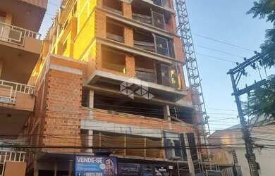 Imagem: O apartamento possui 3 Dormitórios, 1 Banheiro e 118m² de